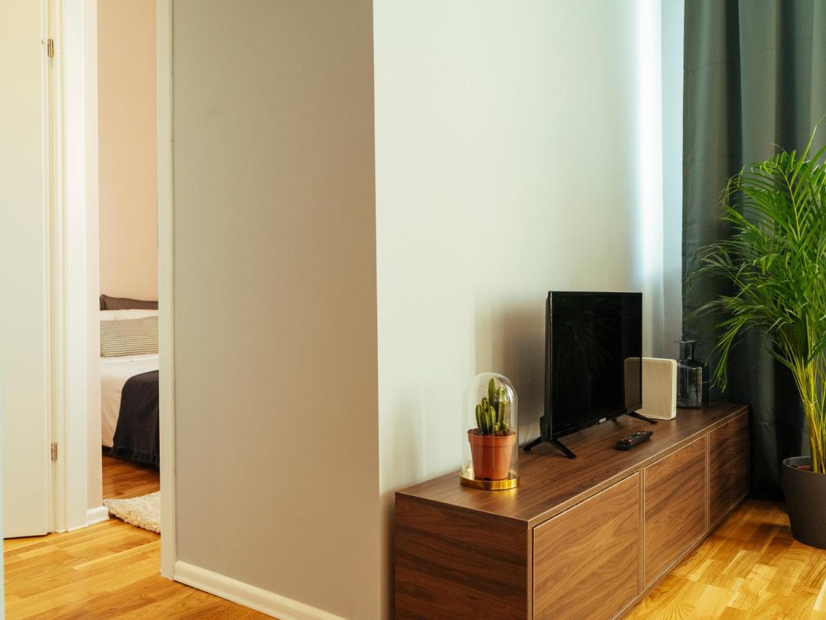 Beautiful Apartment - Top Location - Amazing Balcony ブカレスト エクステリア 写真