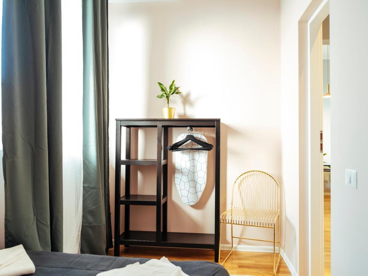 Beautiful Apartment - Top Location - Amazing Balcony ブカレスト エクステリア 写真