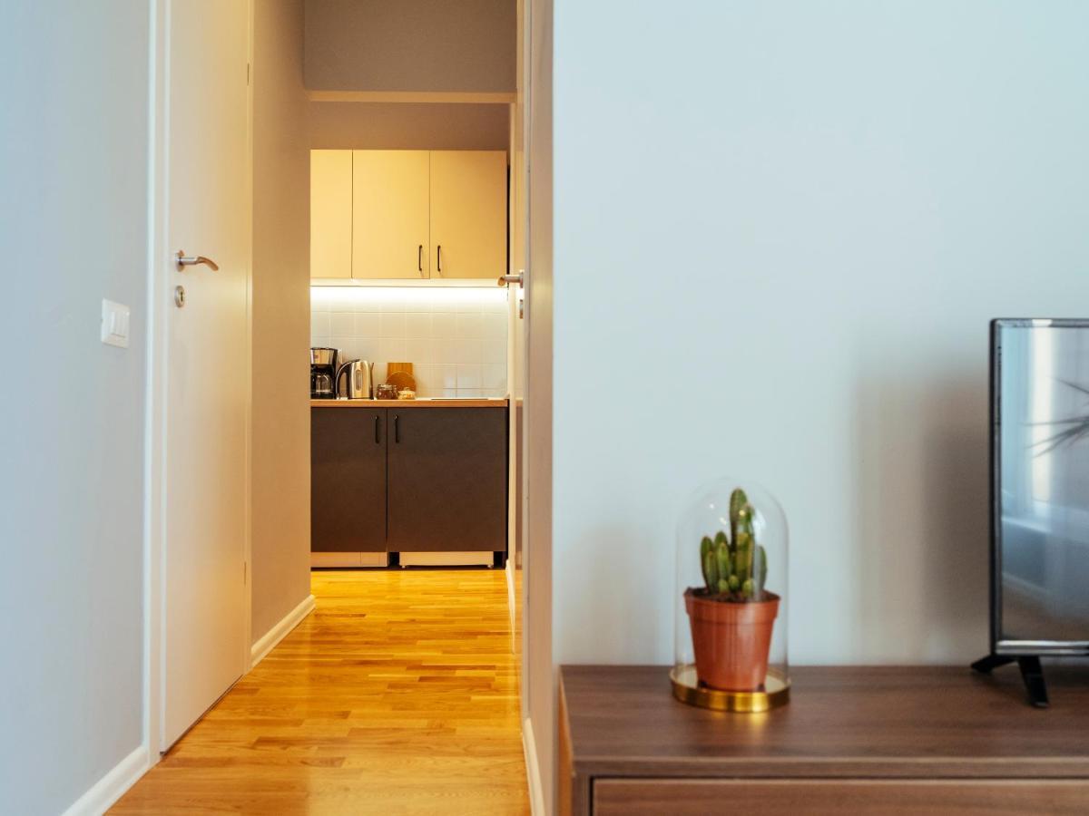 Beautiful Apartment - Top Location - Amazing Balcony ブカレスト エクステリア 写真