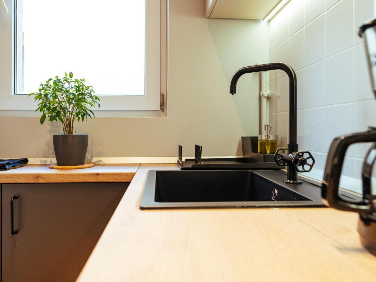 Beautiful Apartment - Top Location - Amazing Balcony ブカレスト エクステリア 写真