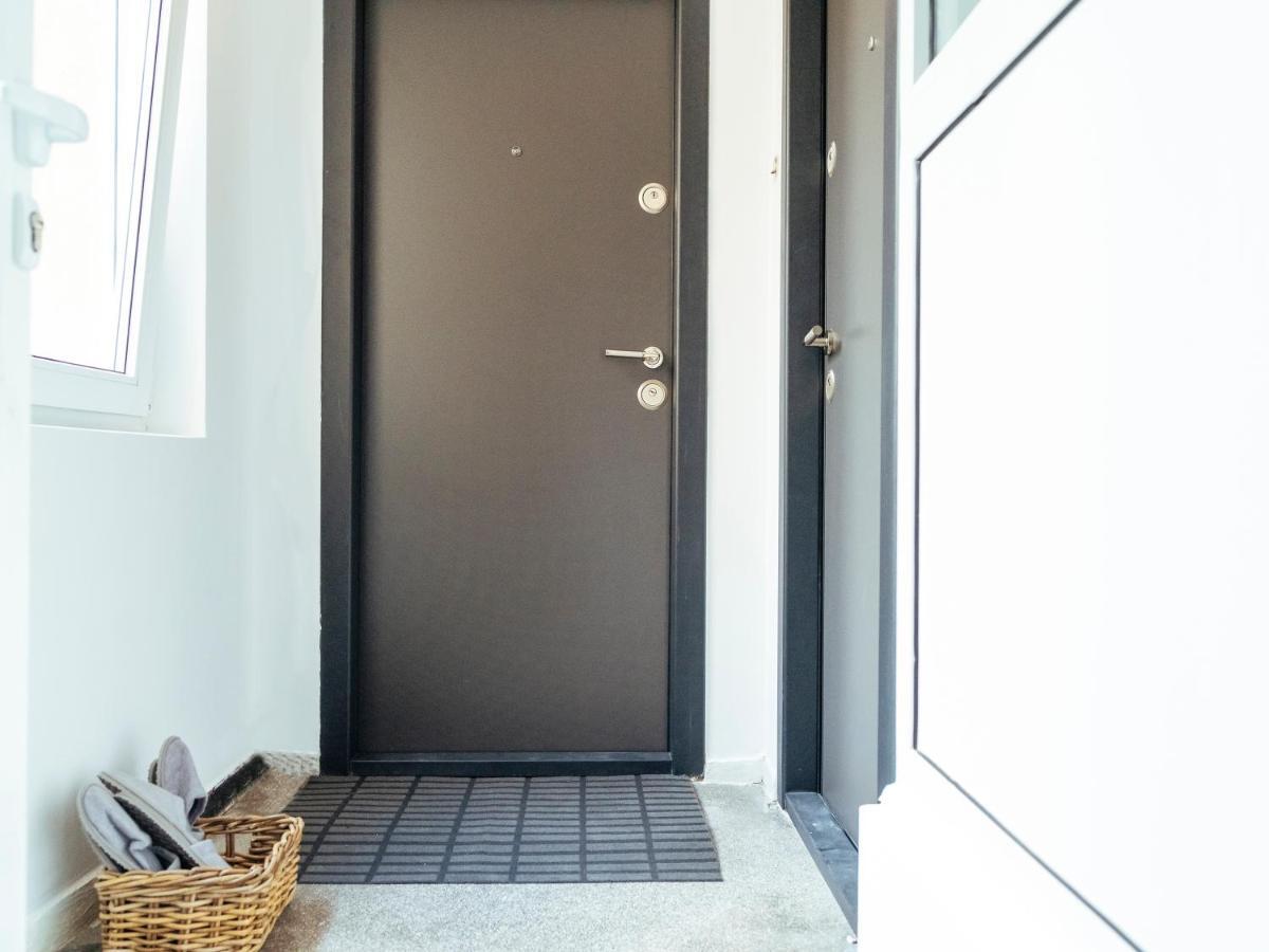 Beautiful Apartment - Top Location - Amazing Balcony ブカレスト エクステリア 写真