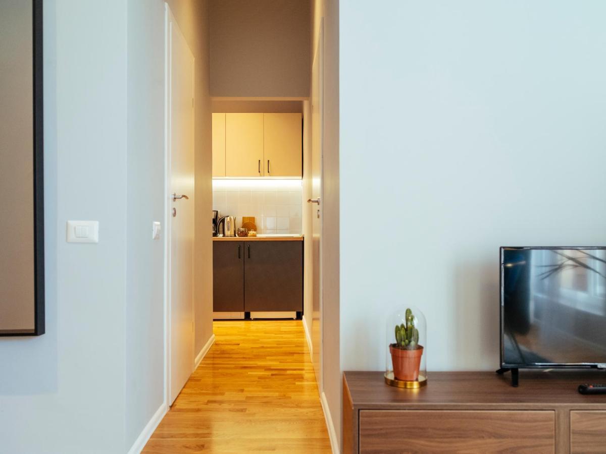 Beautiful Apartment - Top Location - Amazing Balcony ブカレスト エクステリア 写真